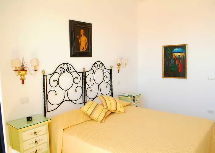 Mora 2* Giardini-Naxos