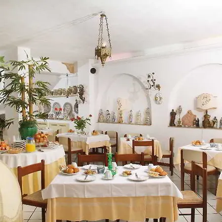 Mora Otel Giardini Naxos