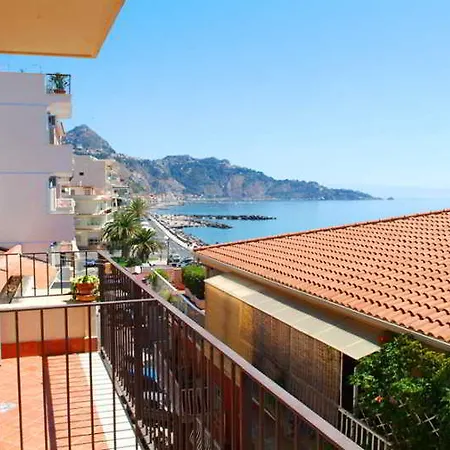 Otel Mora 2*
