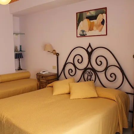 Mora Otel Giardini Naxos