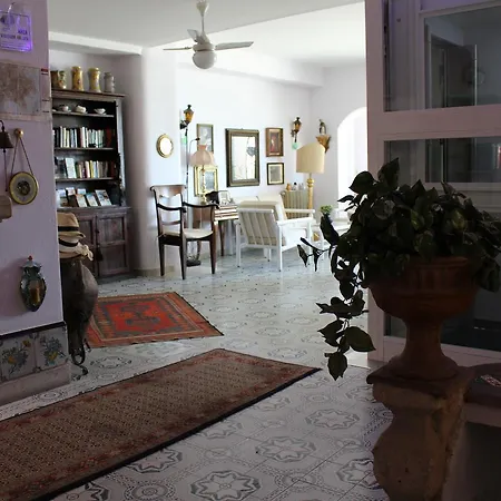 Mora Otel