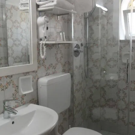 Hotell Mora Giardini Naxos