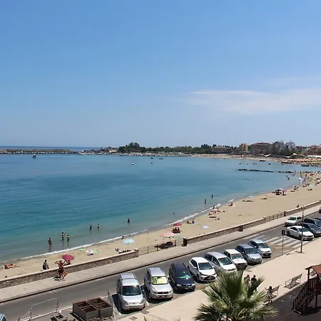 Mora Джардини-Наксос